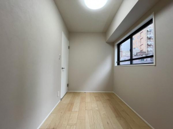 �m���@���m����