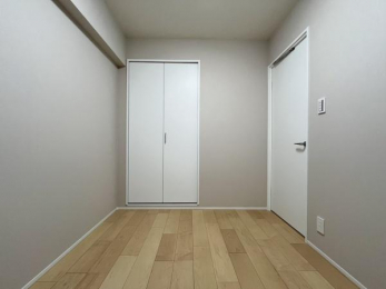 �m���@���m����