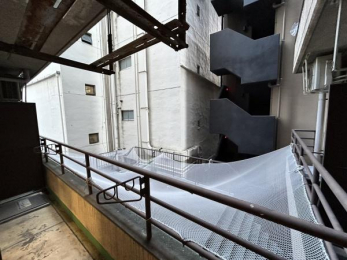 �Z�˂���̒��]�ʐ^�@�����]��