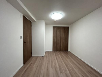 �m���@���m����