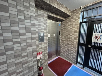 ���̑����p���@���G���x�[�^�[�ň��S