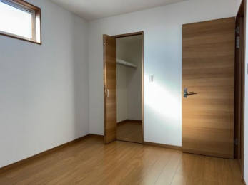 �m���@���m����