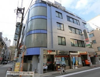 ���ӊ��@-