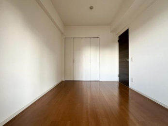 �m���@���m����