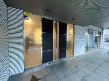 �G���g�����X�@�z�e�����C�N�ȃG���g�����X�ł���