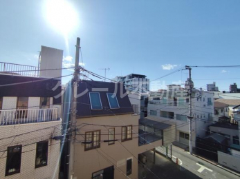 �Z�˂���̒��]�ʐ^�@-