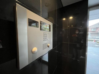 ���̑��@���s�u���j�^�z���ň��S��