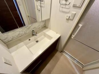 ���ʑ�E���ʏ��@�����ʑ䁙3�ʋ��A���[�L��