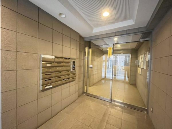 �G���g�����X�@�����S�̃��j�^�t�I�[�g���b�N��