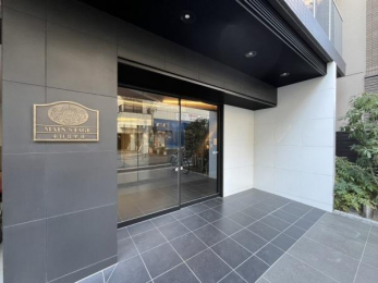 �G���g�����X�@�z�e�����C�N�ȃG���g�����X�ł���