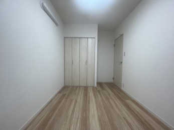 �Q���@���Q����