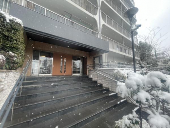 �G���g�����X�@�z�e�����C�N�ȃG���g�����X�ł���