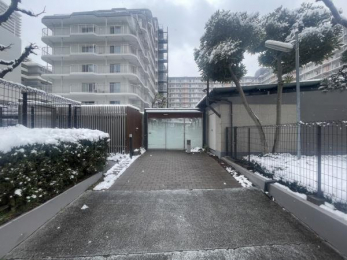 �G���g�����X�@���T�u�G���g�����X��