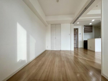 �m���@���m�����������z����Z