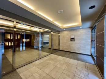 �G���g�����X�@�����S�̃��j�^�t�I�[�g���b�N��