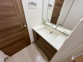 ���ʑ�E���ʏ��@�����ʑ䁙3�ʋ��A���[�L��