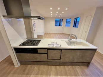 �L�b�`���@���L�b�`����3���K�X�R����&�H��@�t