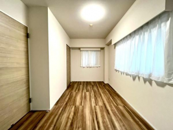 �m���@���m����