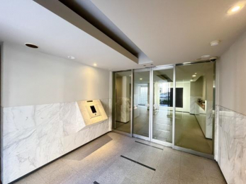 �G���g�����X�@�����S�̃��j�^�t�I�[�g���b�N��