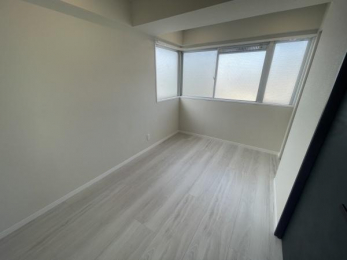 �q�������@-