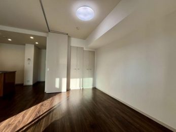 �m���@���m����