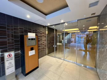 �G���g�����X�@�����S�̃��j�^�t�I�[�g���b�N��