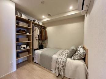 �m���@���m����