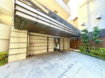 �G���g�����X�@�z�e�����C�N�ȃG���g�����X�ł���