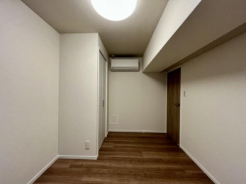 �q�������@���q��������