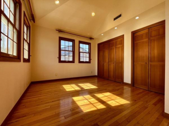 �m���@���m�����z����Z