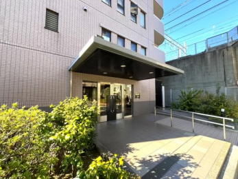 �G���g�����X�@�z�e�����C�N�ȃG���g�����X�ł���