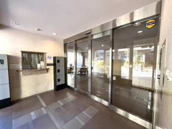 �G���g�����X�@�����S�̃��j�^�t�I�[�g���b�N��