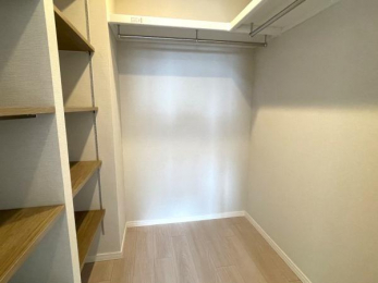 ���[�@���E�H�[�N�C���N���[�[�b�g��