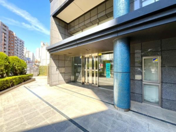 �G���g�����X�@�z�e�����C�N�ȃG���g�����X�ł���