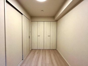 �Q���@���Q����