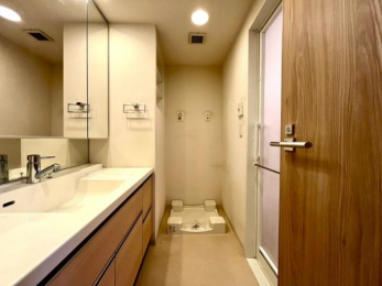 ���ʑ�E���ʏ��@�����ʑ䁙3�ʋ��A���[�L��