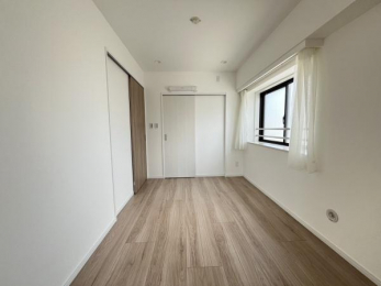 �Q���@���Q����