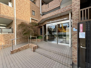 �G���g�����X�@�z�e�����C�N�ȃG���g�����X�ł���