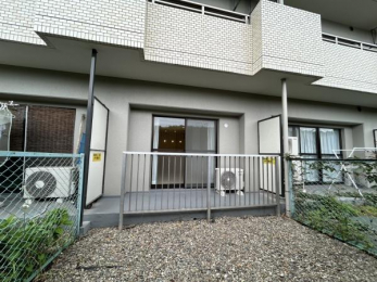 ��@-