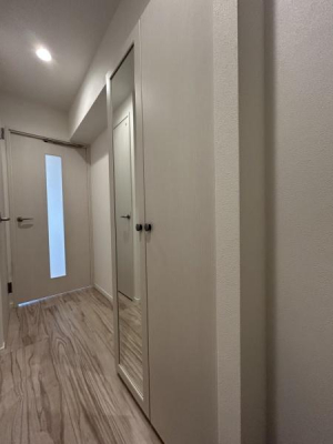 ���ց@-