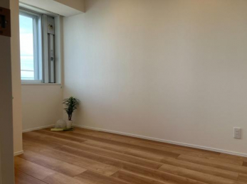�m���@-