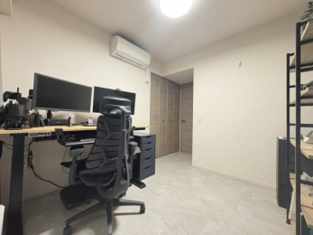 �m���@-
