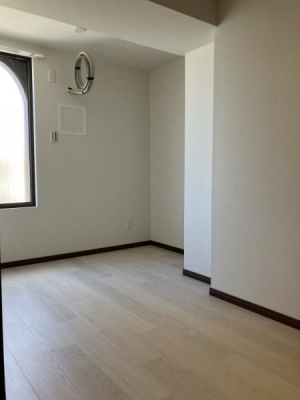 �m���@�m��4.3��