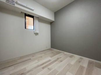 �q�������@-