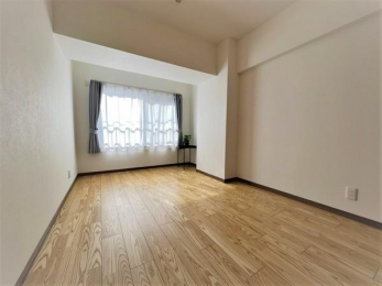 �m���@���m����
