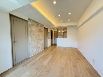 ���r���O�@�����r���O��