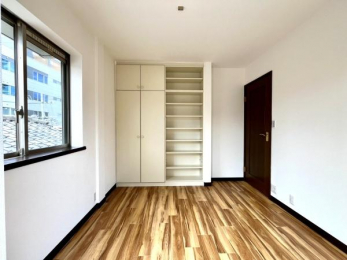 �m���@���m����